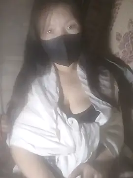 Snapshot of Yang-my- chatting on 02-21-26, 01:57 Yang-my- online show from 02-21-26, 01:57