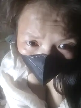 Snapshot of Yang-my- chatting on 02-23-26, 03:12 Yang-my- online show from 02-23-26, 03:12