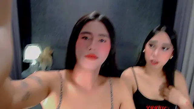 Snapshot of saphira_fucks chatting on 02-23-26, 06:41 saphira fucks online show from 02-23-26, 06:41