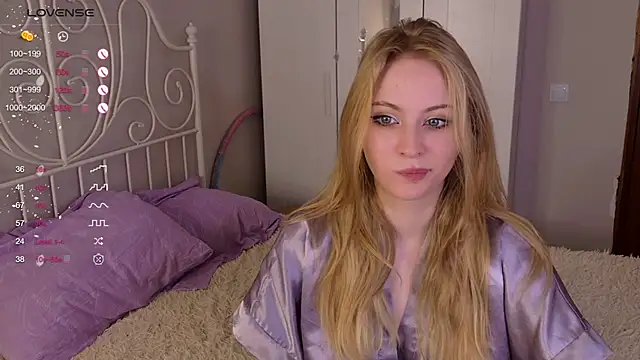 lilMelaniloveis online show from 03-30-26, 07:21