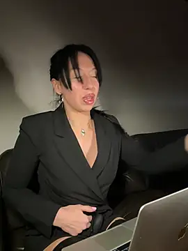 MissDeepVelur online show from 03-13-26, 05:40