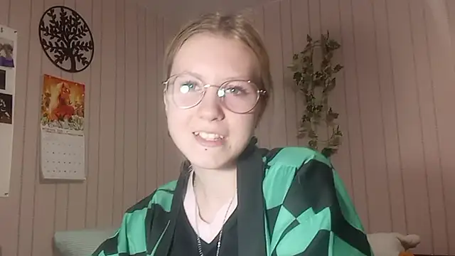 Snapshot of RunawayBr1de chatting on 02-25-26, 03:12 RunawayBr1de online show from 02-25-26, 03:12