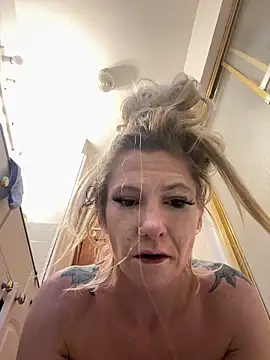 XXX2Freaks online show from 03-09-26, 06:33