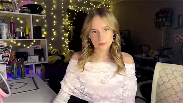 amily sunray online show from 02-14-26, 01:22