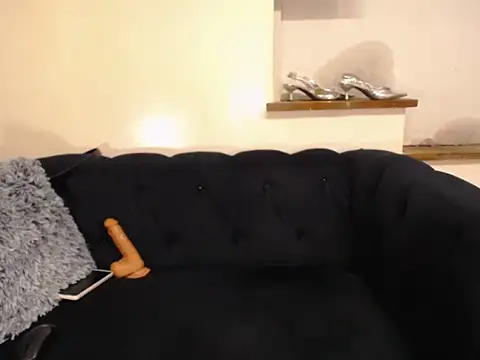 SexyRihannaX online show from 03-05-26, 01:13