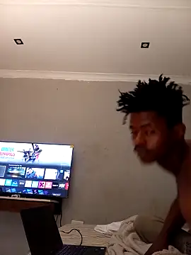 Snapshot of ZEEGOON chatting on 02-08-26, 12:14 ZEEGOON online show from 02-08-26, 12:14