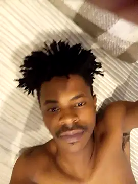 Snapshot of ZEEGOON chatting on 02-19-26, 04:26 ZEEGOON online show from 02-19-26, 04:26