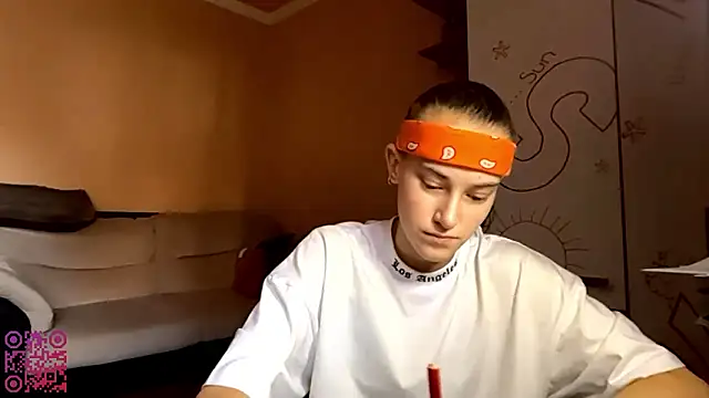 DannieColla online show from 03-19-26, 07:08