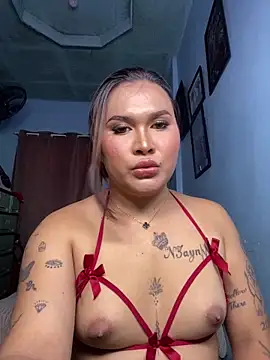 hollynicole online show from 06-17-26, 06:57