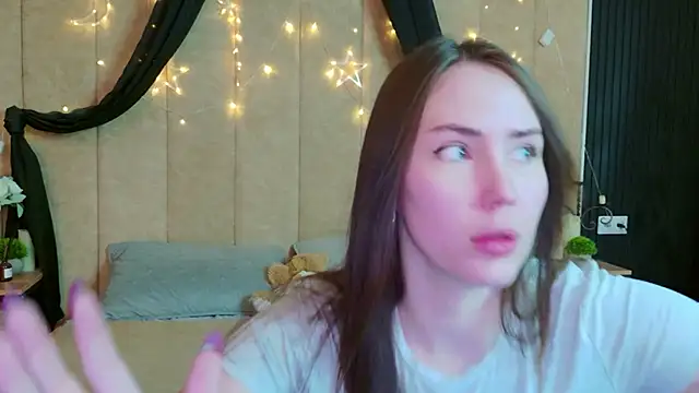Snapshot of Arielle_Vade chatting on 05-06-26, 05:22 Arielle Vade online show from 05-06-26, 05:22