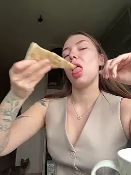 Snapshot of Arielle_Vade chatting on 05-26-26, 03:48 Arielle Vade online show from 05-26-26, 03:48