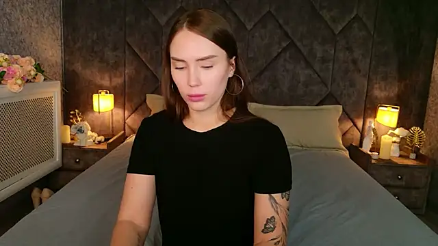 Arielle Vade online show from 07-21-26, 05:42