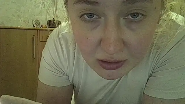 Snapshot of CurvyWild_Lady30 chatting on 04-26-26, 05:10 CurvyWild Lady30 online show from 04-26-26, 05:10