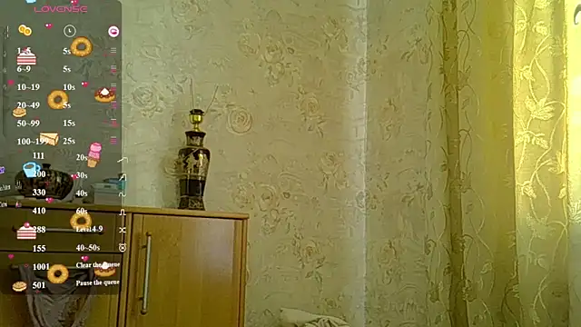 CurvyWild Lady30 online show from 06-21-26, 01:50