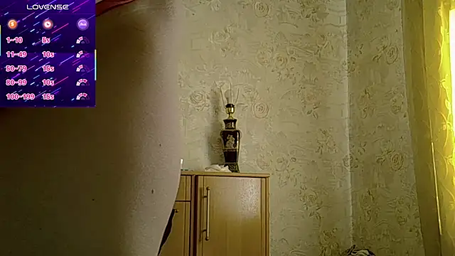 CurvyWild Lady30 online show from 04-16-26, 06:14