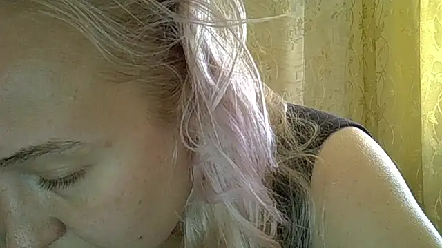 CurvyWild Lady30 online show from 06-17-26, 11:31