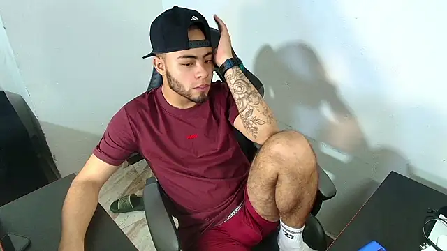 Snapshot of Xanderstone00 chatting on 02-17-26, 07:11 Xanderstone00 online show from 02-17-26, 07:11