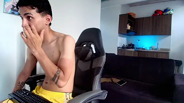 Xanderstone00 online show from 04-23-26, 06:31