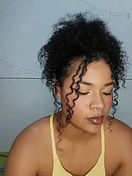 BrianaSweetxxx online show from 06-04-26, 03:44