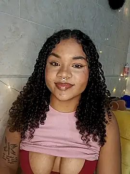 BrianaSweetxxx online show from 04-15-26, 04:18