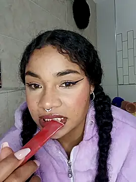 BrianaSweetxxx online show from 03-29-26, 03:30