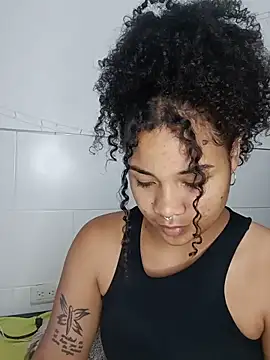 BrianaSweetxxx online show from 06-17-26, 02:55