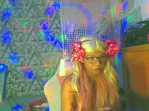 shopiaxox1 online show from 02-18-26, 01:07