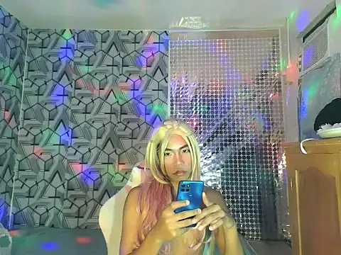 shopiaxox1 online show from 02-13-26, 10:04