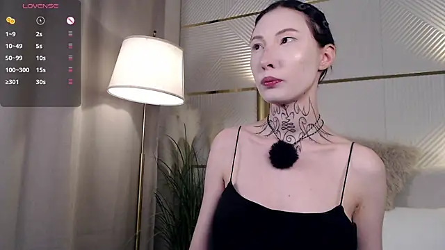 Snapshot of roxy_morrison_x chatting on 07-26-26, 03:46 roxy morrison x online show from 07-26-26, 03:46
