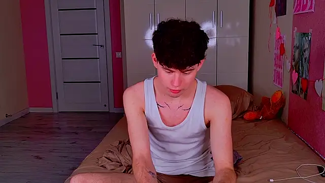 moon Gloww online show from 03-22-26, 03:13