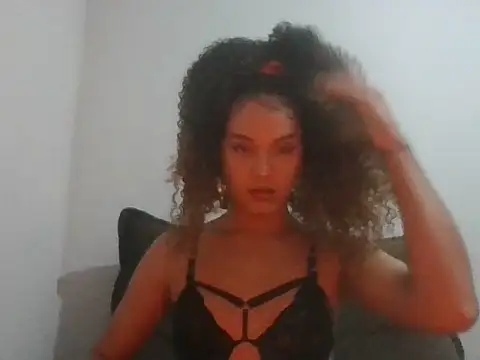 Snapshot of 4petitosa_ chatting on 08-02-26, 05:50 4petitosa online show from 08-02-26, 05:50