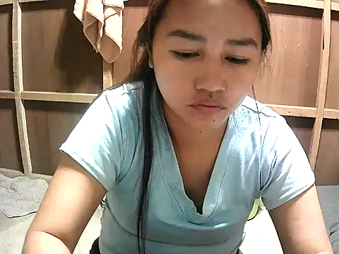 Cloudette 17 online show from 02-20-26, 09:33