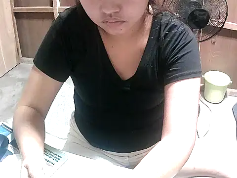 Cloudette 17 online show from 02-22-26, 08:28