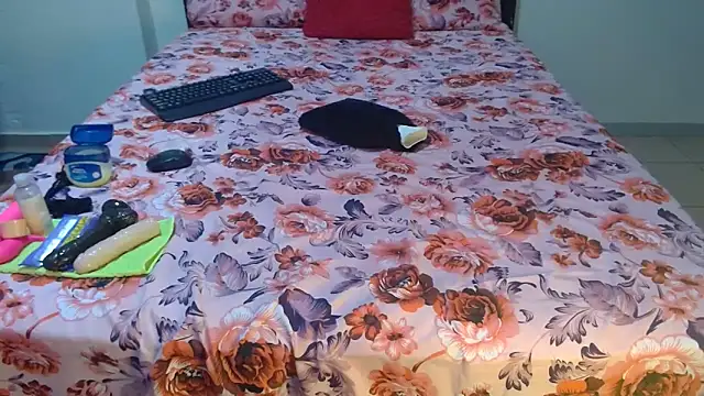 VeronaDimexx online show from 04-21-26, 03:24