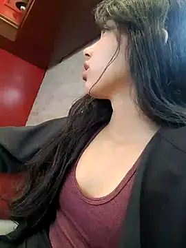 jadelaurent online show from 02-11-26, 05:57