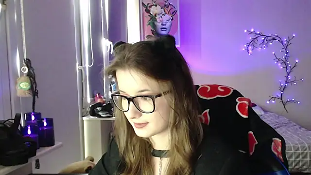 LunaXcherry online show from 05-09-26, 11:13