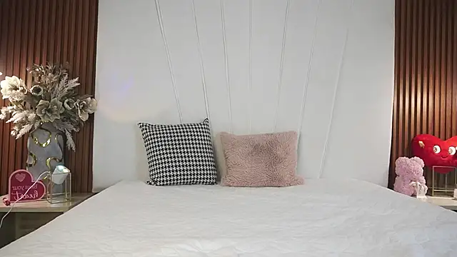 ZoeFantasyx online show from 02-15-26, 07:24