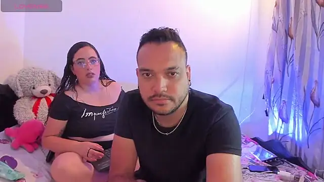 Snapshot of Stacy_Allan_ chatting on 04-10-26, 12:01 Stacy Allan online show from 04-10-26, 12:01