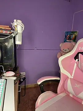 Snapshot of Ebanhot chatting on 02-10-26, 06:23 Ebanhot online show from 02-10-26, 06:23