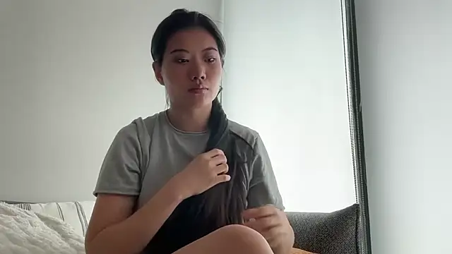 Joycelovely online show from 06-18-26, 05:07