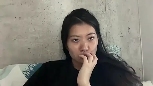 Joycelovely online show from 05-18-26, 05:51