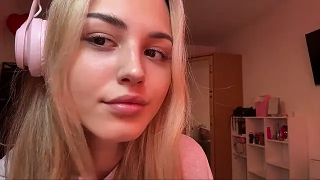 Evva mayy online show from 02-20-26, 11:01