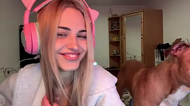 Evva mayy online show from 02-13-26, 01:00