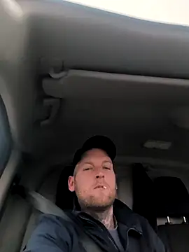 Snapshot of dave32000 chatting on 02-10-26, 10:36 dave32000 online show from 02-10-26, 10:36