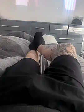 Snapshot of dave32000 chatting on 02-21-26, 02:41 dave32000 online show from 02-21-26, 02:41