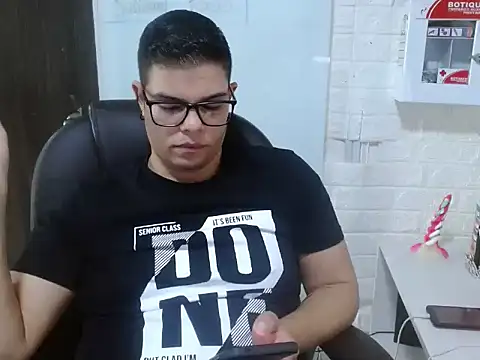 anndyhardy15 online show from 03-31-26, 06:21