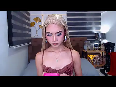 JuicyCockThea online show from 06-18-26, 11:37