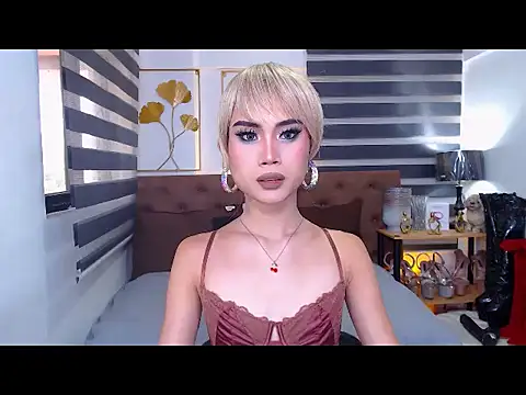 Snapshot of JuicyCockThea chatting on 06-03-26, 01:39 JuicyCockThea online show from 06-03-26, 01:39