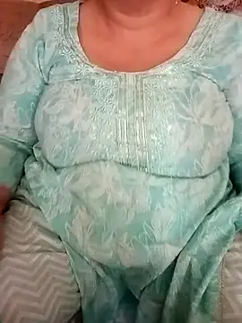 Snapshot of Simran_008 chatting on 03-01-26, 07:30 Simran 008 online show from 03-01-26, 07:30