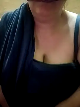 Snapshot of Simran_008 chatting on 02-09-26, 07:23 Simran 008 online show from 02-09-26, 07:23